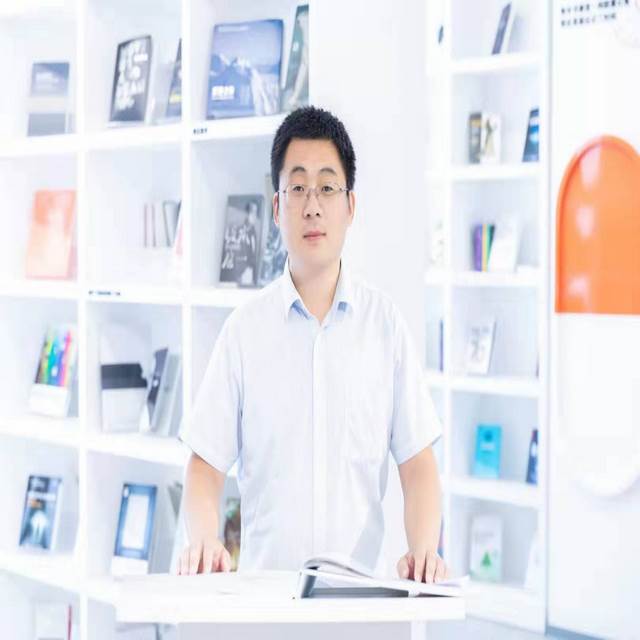 【JDB电子游戏官网】北京街头上演真人版“植物大战僵尸”(图1) JDB电子